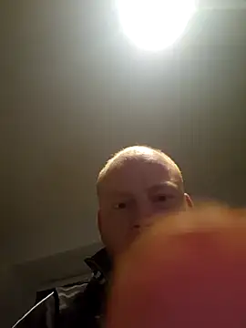 svenni2525 online show from October 9, 6:11 am