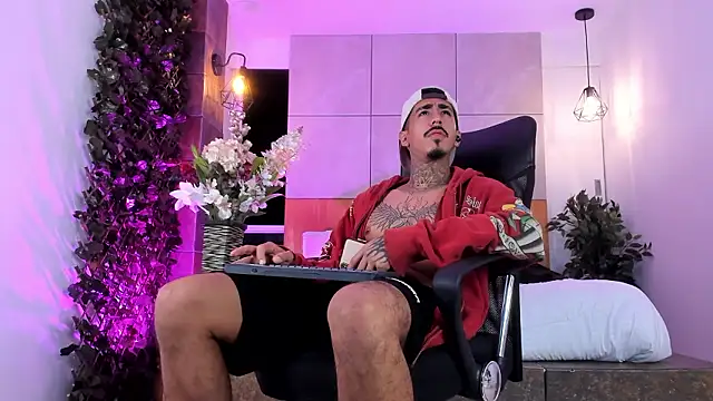 Donovan Desmond online show from March 11, 4:07 am