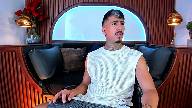 Donovan Desmond online show from March 23, 7:29 pm