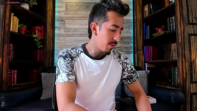 Donovan Desmond online show from April 14, 7:42 pm