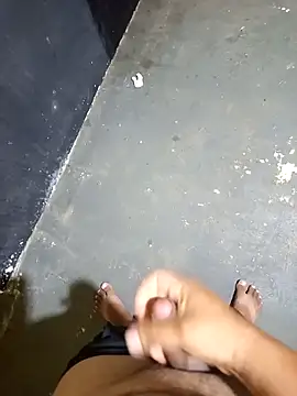 hendy692 online show from December 18, 4:51 am