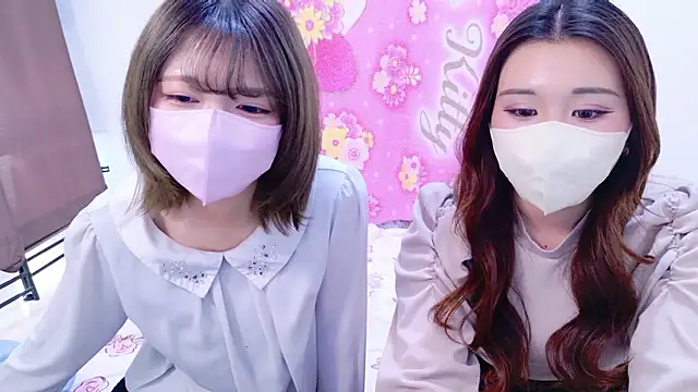 Snapshot of Azusa_DoMybest chatting on February 6, 5:34 am Azusa DoMybest online show from February 6, 5:34 am