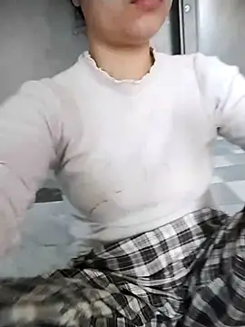 Mie rose online show from February 13, 7:15 am