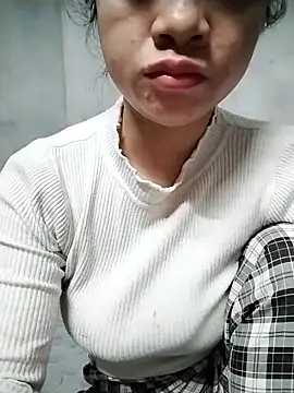 Mie rose online show from February 18, 8:32 am