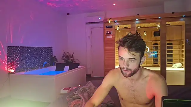 squirtproff online show from October 11, 8:40 pm