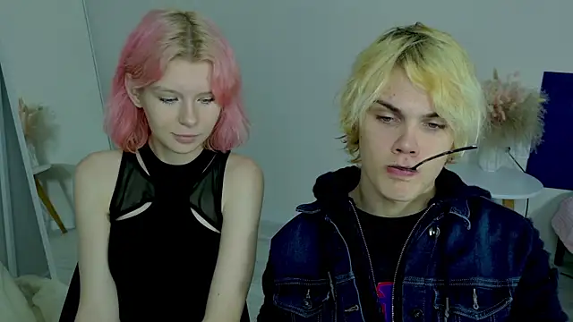 Bonnie And C1yde online show from November 3, 5:14 pm