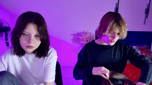 Bonnie And C1yde online show from January 19, 2:21 pm