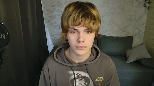 Bonnie And C1yde online show from April 5, 5:15 am