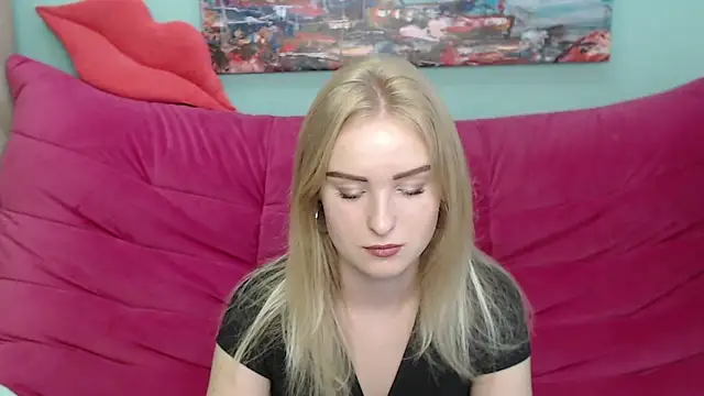 Snapshot of SofySofty chatting on September 23, 4:37 am SofySofty online show from September 23, 4:37 am