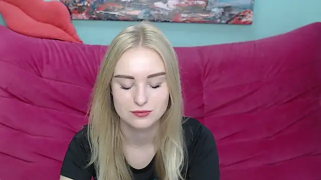 Snapshot of SofySofty chatting on October 5, 4:55 am SofySofty online show from October 5, 4:55 am