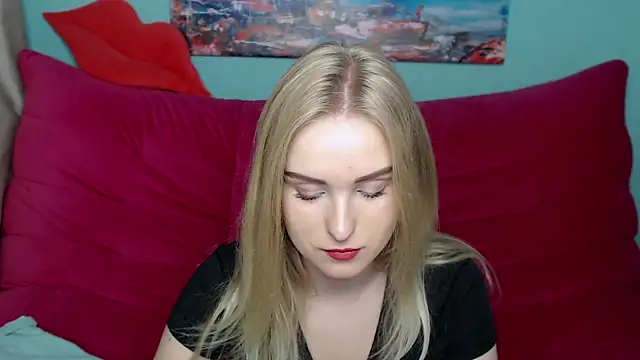 Snapshot of SofySofty chatting on October 9, 4:43 am SofySofty online show from October 9, 4:43 am