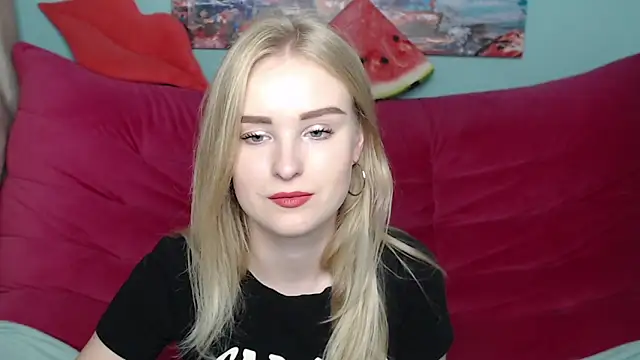 Snapshot of SofySofty chatting on October 11, 4:55 am SofySofty online show from October 11, 4:55 am