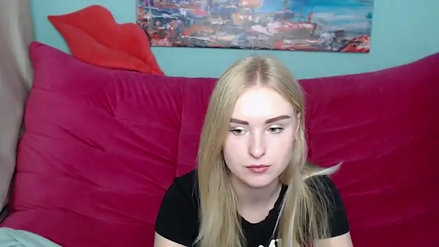 Snapshot of SofySofty chatting on October 16, 4:46 am SofySofty online show from October 16, 4:46 am