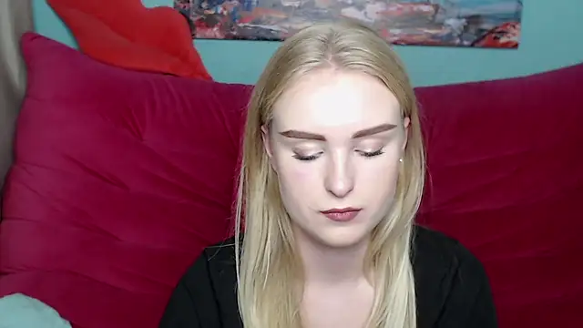 Snapshot of SofySofty chatting on October 19, 4:51 pm SofySofty online show from October 19, 4:51 pm