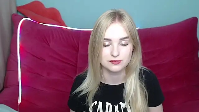 Snapshot of SofySofty chatting on November 2, 5:54 am SofySofty online show from November 2, 5:54 am