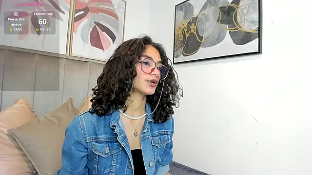 Puffy Hearts online show from September 16, 4:52 pm