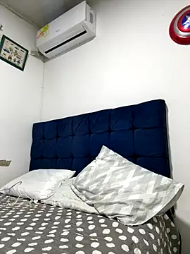 blackbullger  online show from October 26, 12:49 am