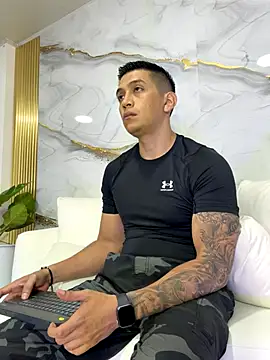 blackbullger  online show from November 10, 11:31 am