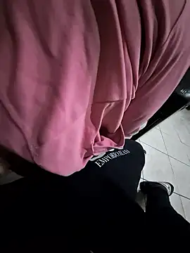 Monella52 online show from January 10, 2:30 pm