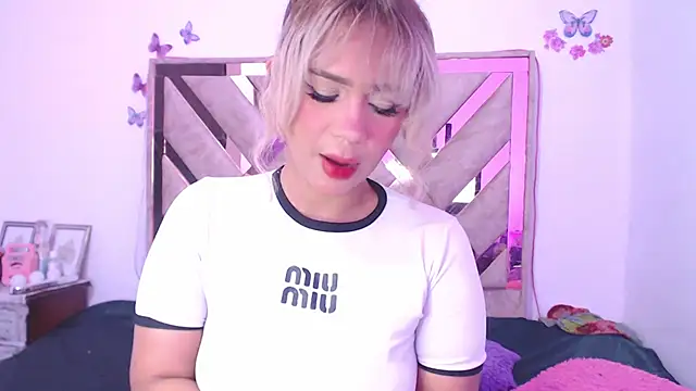 Lulu sweety online show from July 21, 9:50 pm