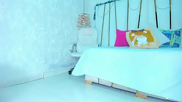 bonnie sm online show from December 5, 6:04 pm