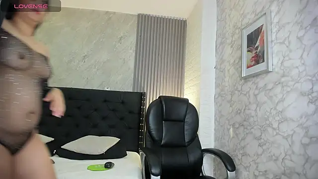 Snapshot of alicy__torres chatting on October 9, 12:14 pm alicy torres online show from October 9, 12:14 pm