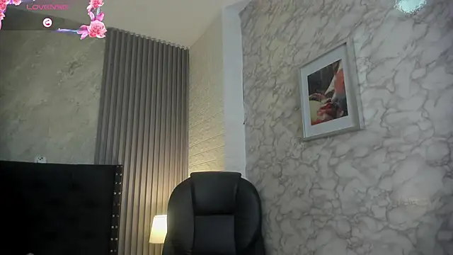 Snapshot of alicy__torres chatting on October 15, 12:16 pm alicy torres online show from October 15, 12:16 pm