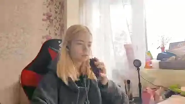 Witching Moon online show from October 14, 7:31 am