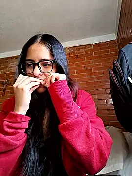 Goddesscut333 online show from January 16, 6:45 pm