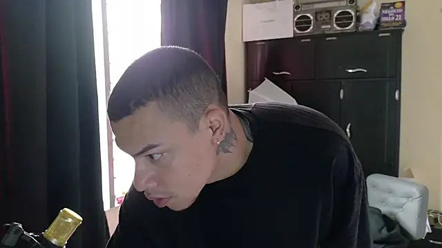 AlphaMasterXxx online show from October 7, 2:03 pm