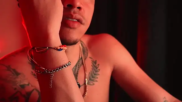 AlphaMasterXxx online show from April 7, 5:30 am