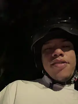 AlphaMasterXxx online show from April 9, 3:06 am