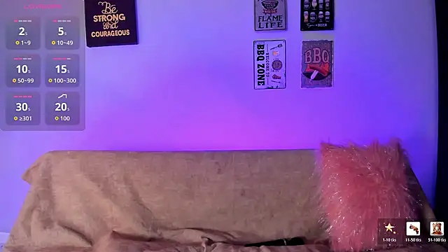Snapshot of elizabethboltXXX chatting on June 4, 7:42 pm elizabethboltXXX online show from June 4, 7:42 pm
