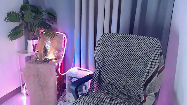 Snapshot of pinkcock_froi2305 chatting on November 12, 2:56 am pinkcock froi2305 online show from November 12, 2:56 am