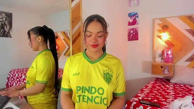 SoleneFontaine online show from November 14, 11:42 am