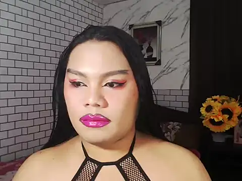 TSbrianaHugeCock online show from October 16, 10:05 am