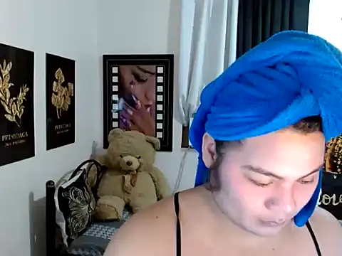 TSbrianaHugeCock online show from March 29, 2:50 pm