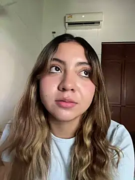 Snapshot of Bonni_lohan chatting on July 28, 6:20 pm Bonni lohan online show from July 28, 6:20 pm