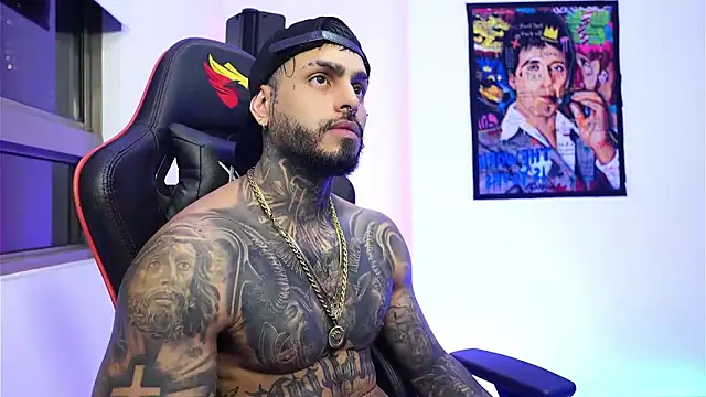 logan hugh8 online show from December 14, 3:34 am