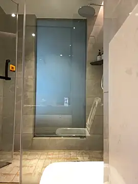 Snapshot of coco-o chatting on November 8, 6:24 am coco-o online show from November 8, 6:24 am