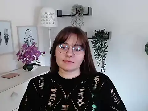 Julie Diamond online show from September 25, 12:42 pm