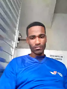 Snapshot of negrobrazil92 chatting on October 13, 1:22 pm negrobrazil92 online show from October 13, 1:22 pm