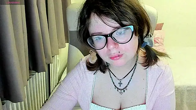 Snapshot of MilisaSweet777 chatting on October 3, 6:05 pm MilisaSweet777 online show from October 3, 6:05 pm