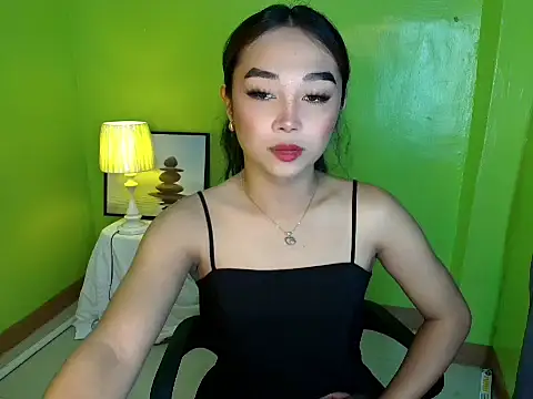 SultryCyraFoxmore online show from February 20, 1:55 pm