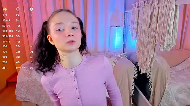 MilliMouse online show from October 14, 1:50 am