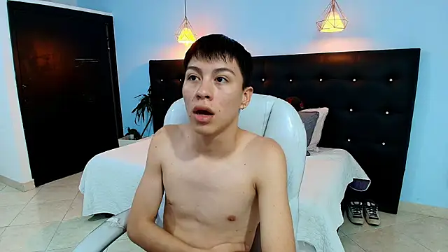 Abraham horny18 online show from September 23, 8:12 pm