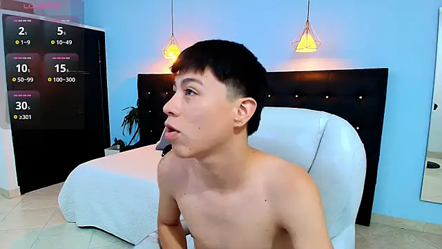 Abraham horny18 online show from October 3, 8:17 pm