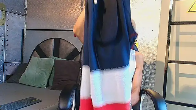 MarcusRain  online show from November 15, 6:48 pm