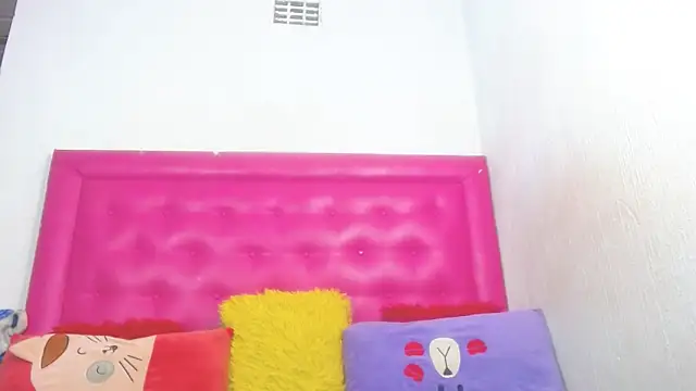 LoloQueen5 online show from April 4, 8:17 pm