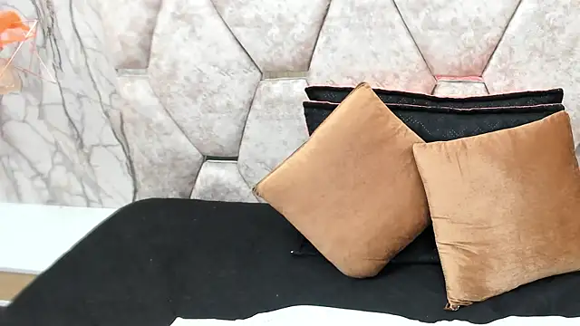 Snapshot of EXOTIC_EBONY_ chatting on November 3, 7:04 pm EXOTIC EBONY online show from November 3, 7:04 pm